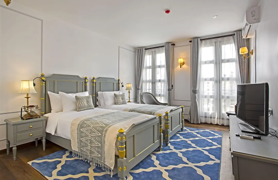 Le Thatluang D'Or Boutique Hotel-1